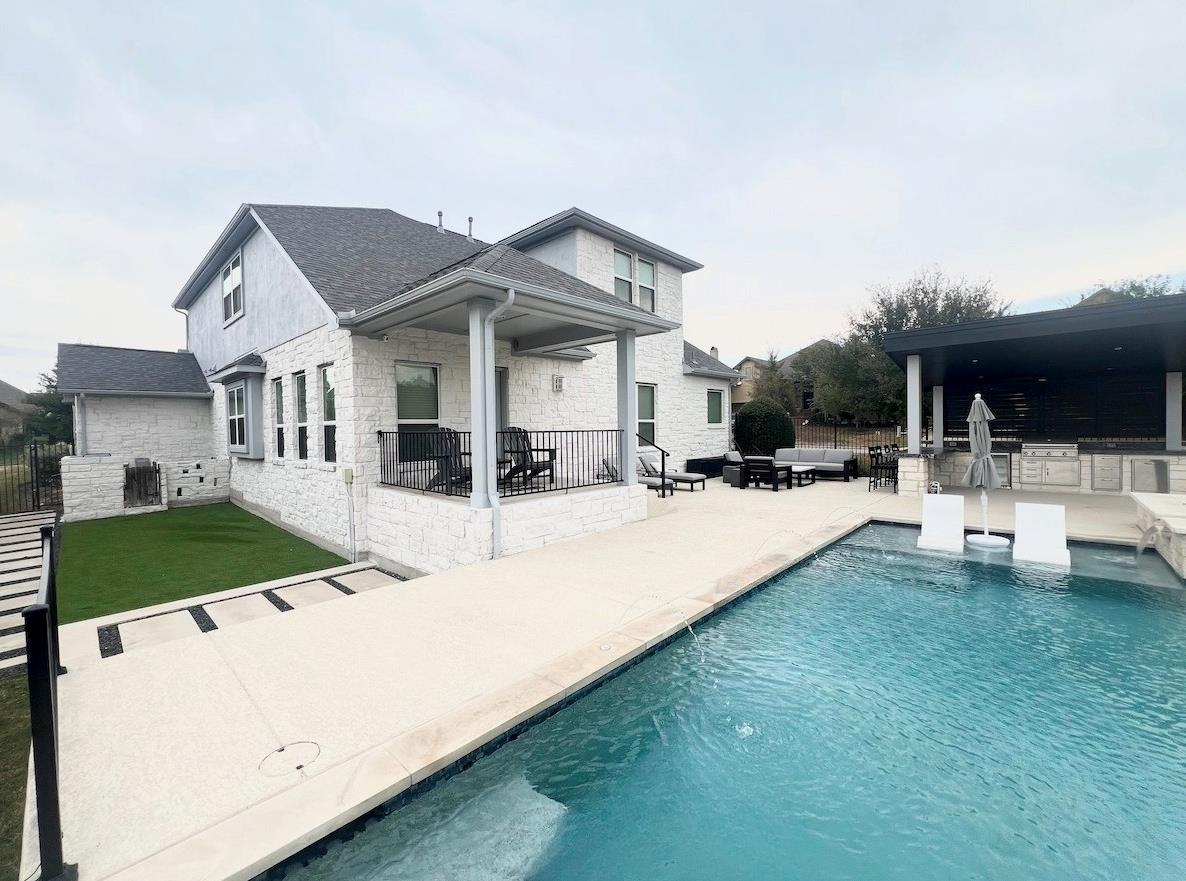 102 Waverly Spire Court Austin TX 78738