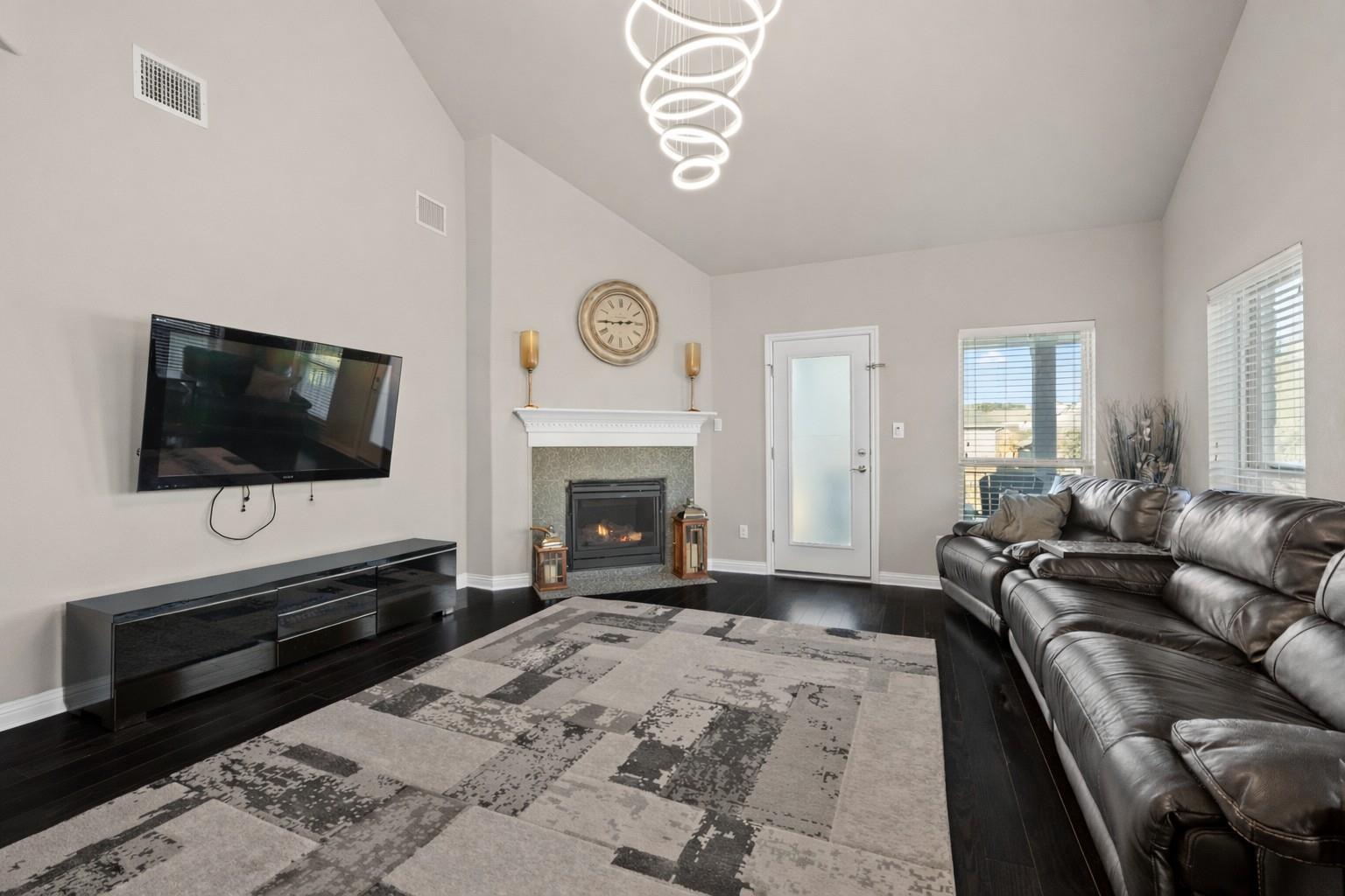 102 Waverly Spire Court Austin TX 78738