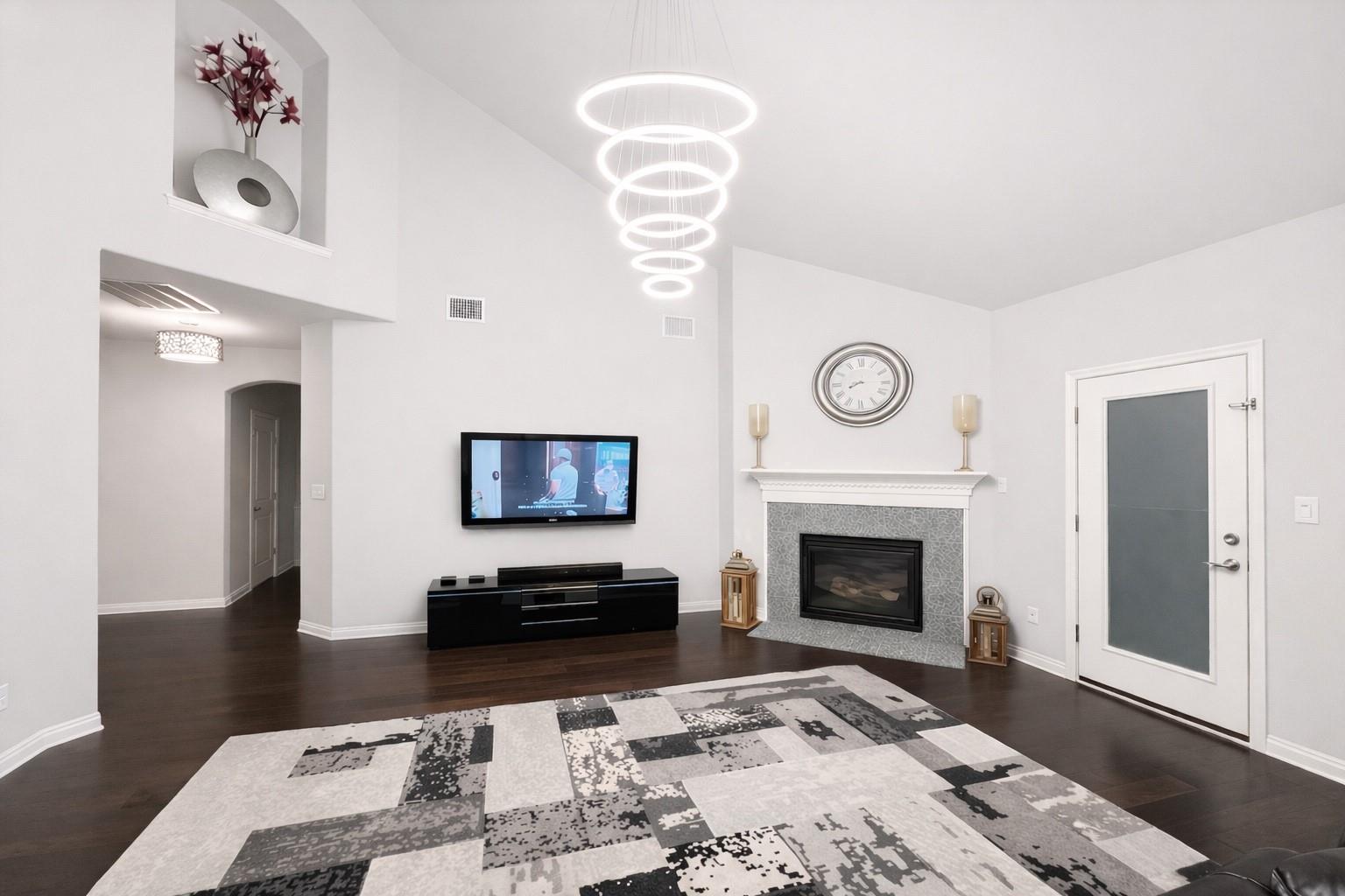 102 Waverly Spire Court Austin TX 78738