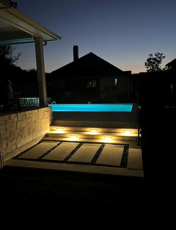 102 Waverly Spire Court Austin TX 78738