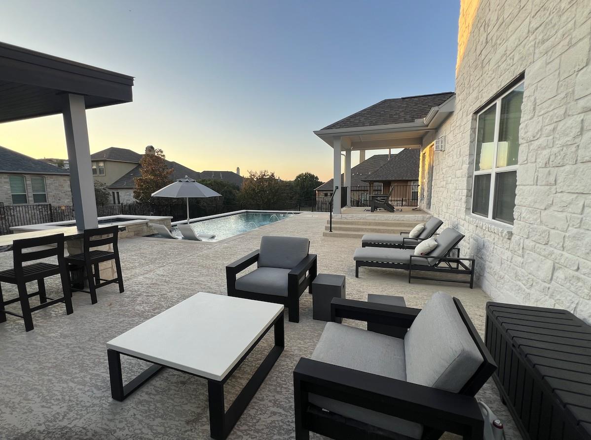 102 Waverly Spire Court Austin TX 78738
