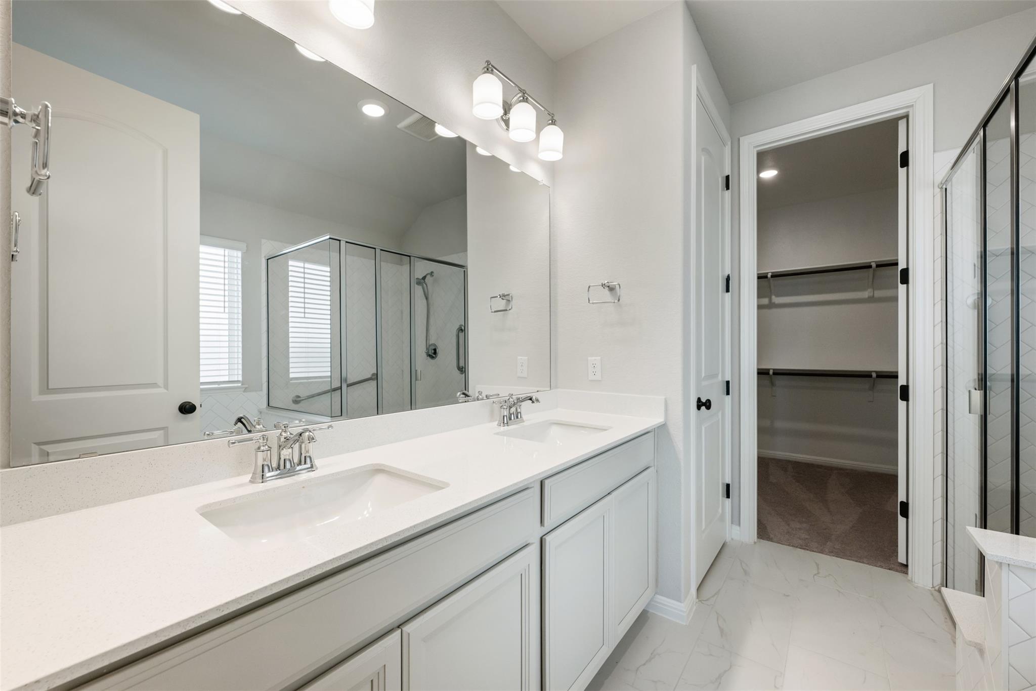 208 Golden Gate Lane Kyle TX 78640