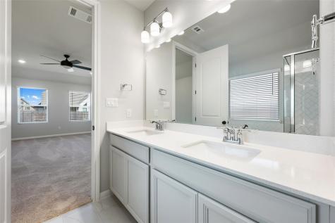 208 Golden Gate Lane Kyle TX 78640