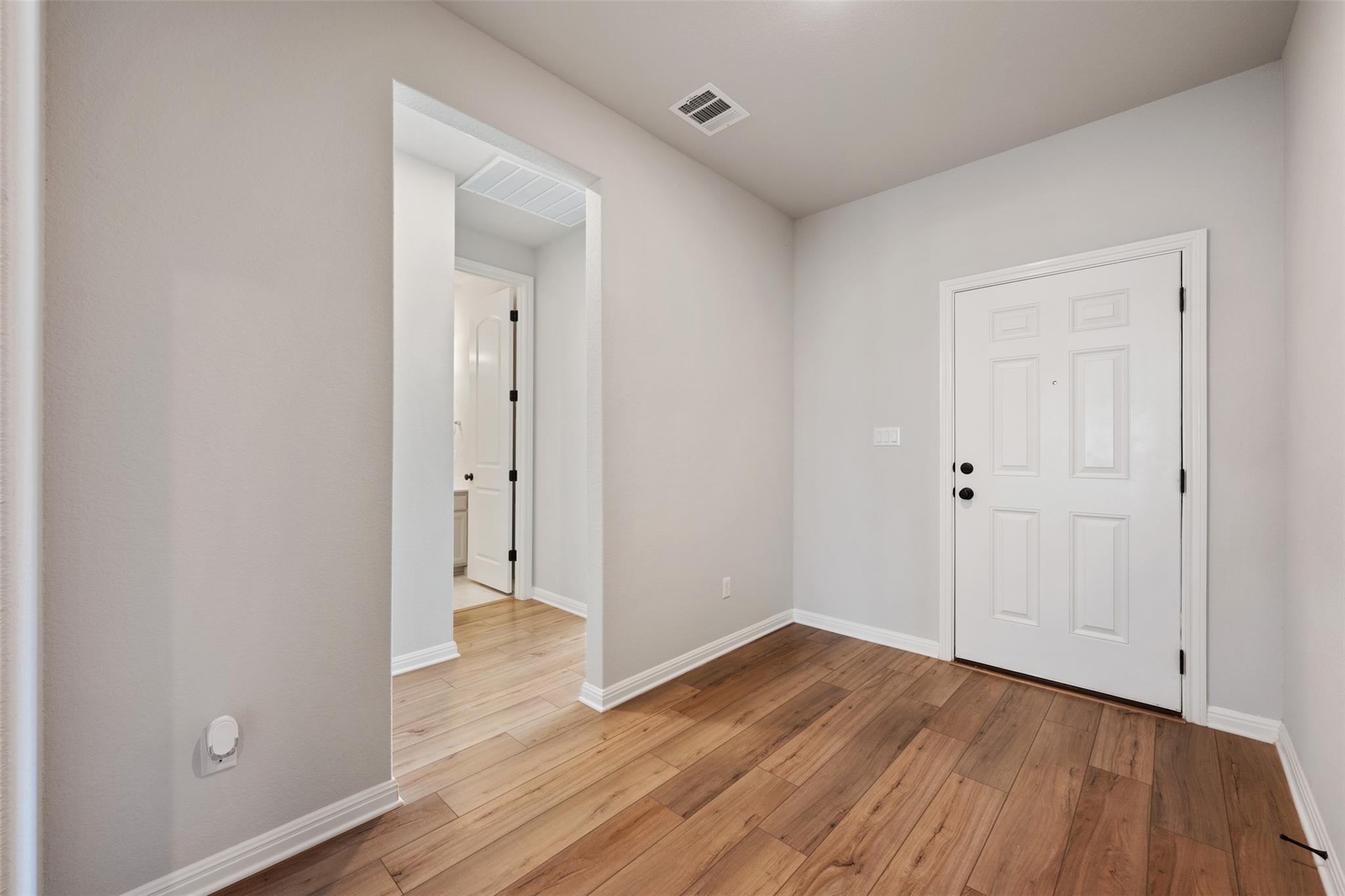 208 Golden Gate Lane Kyle TX 78640