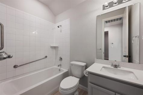 208 Golden Gate Lane Kyle TX 78640