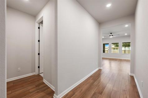 208 Golden Gate Lane Kyle TX 78640