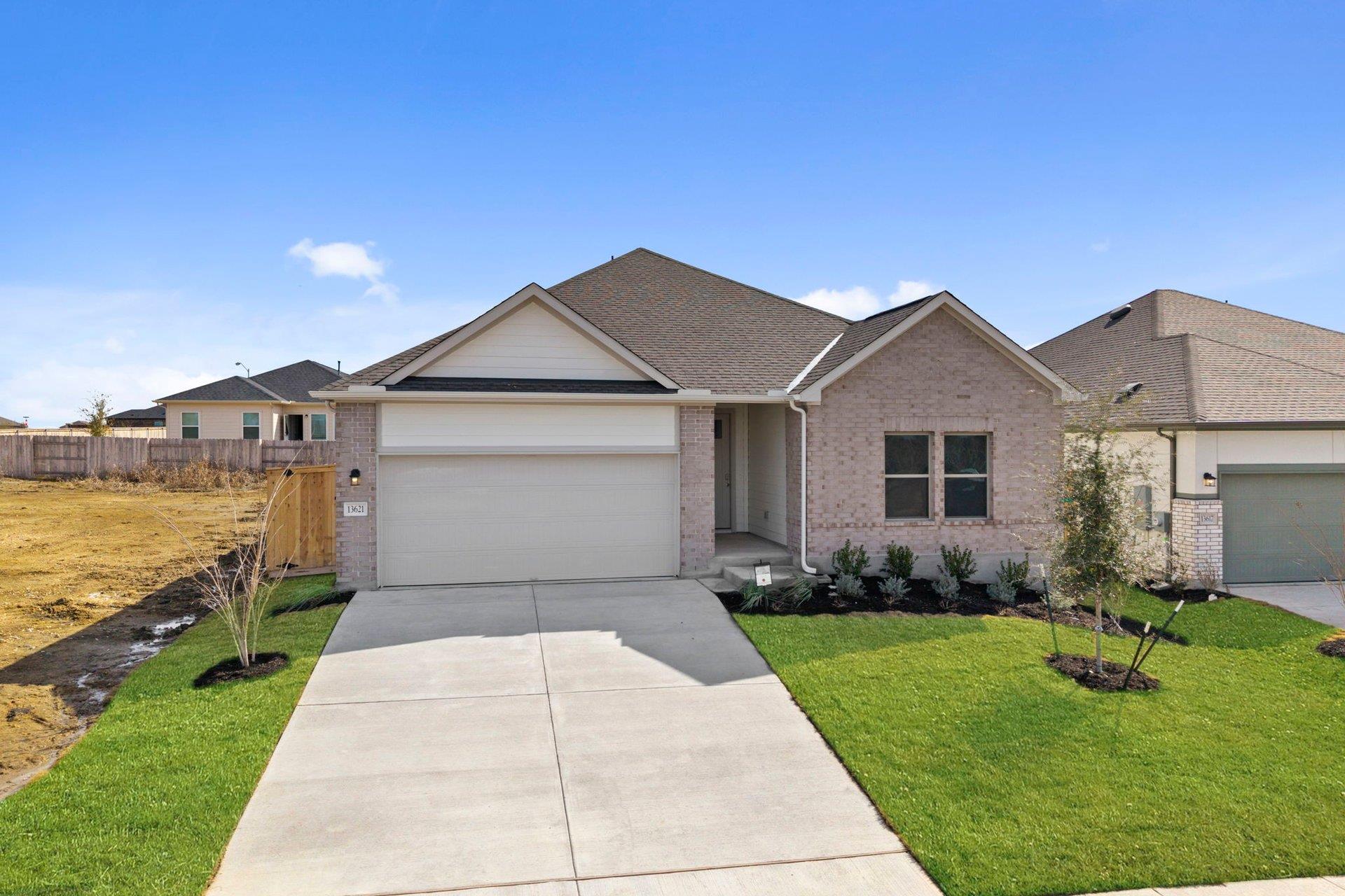 13621 Gray Landing Drive Elgin TX 78621