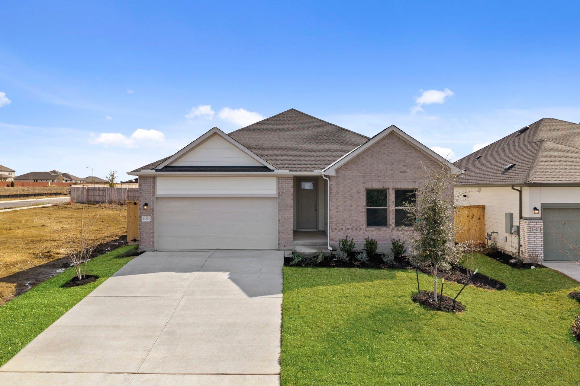 13621 Gray Landing Drive Elgin TX 78621
