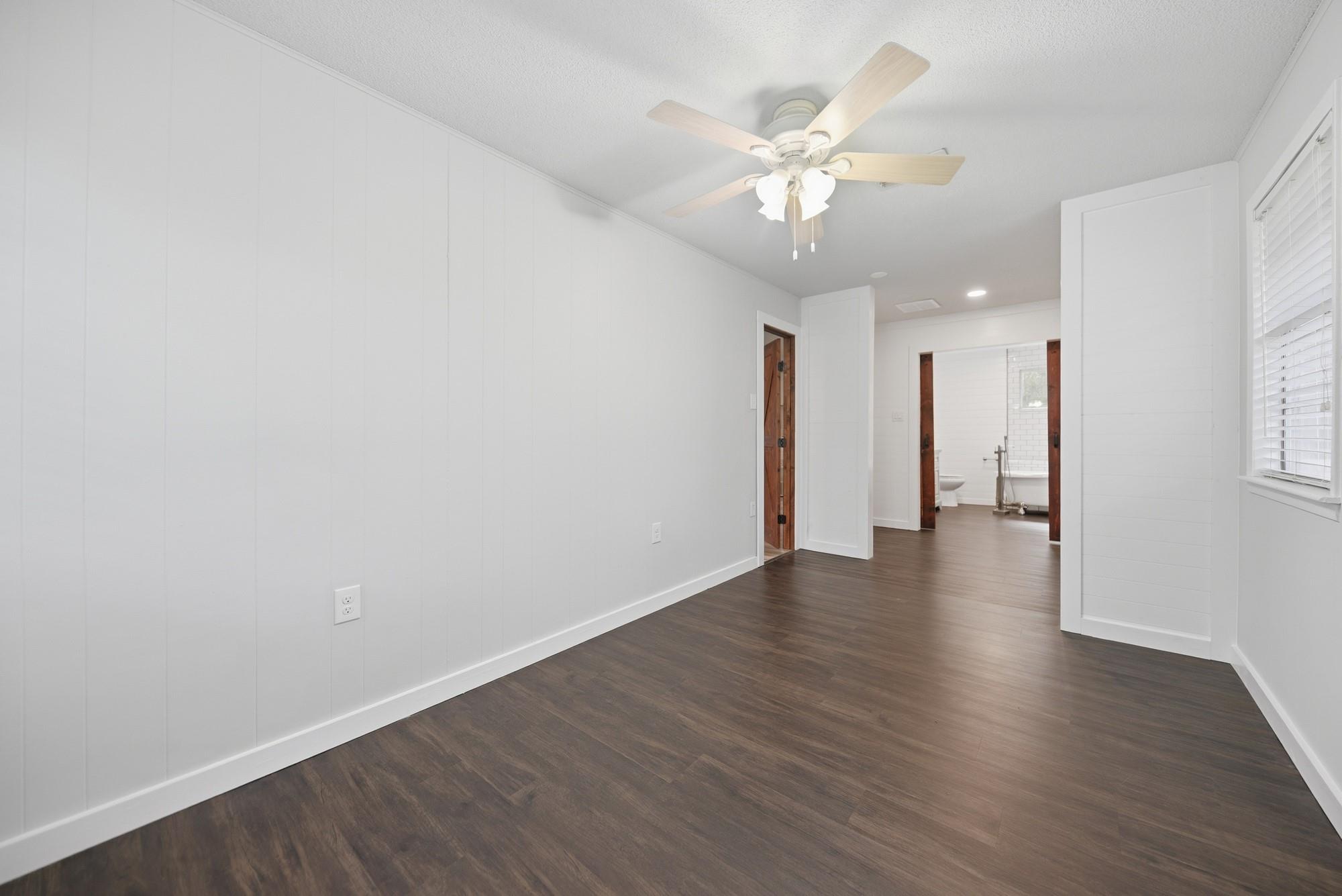 9481 Lake Forest Circle Brenham TX 77833