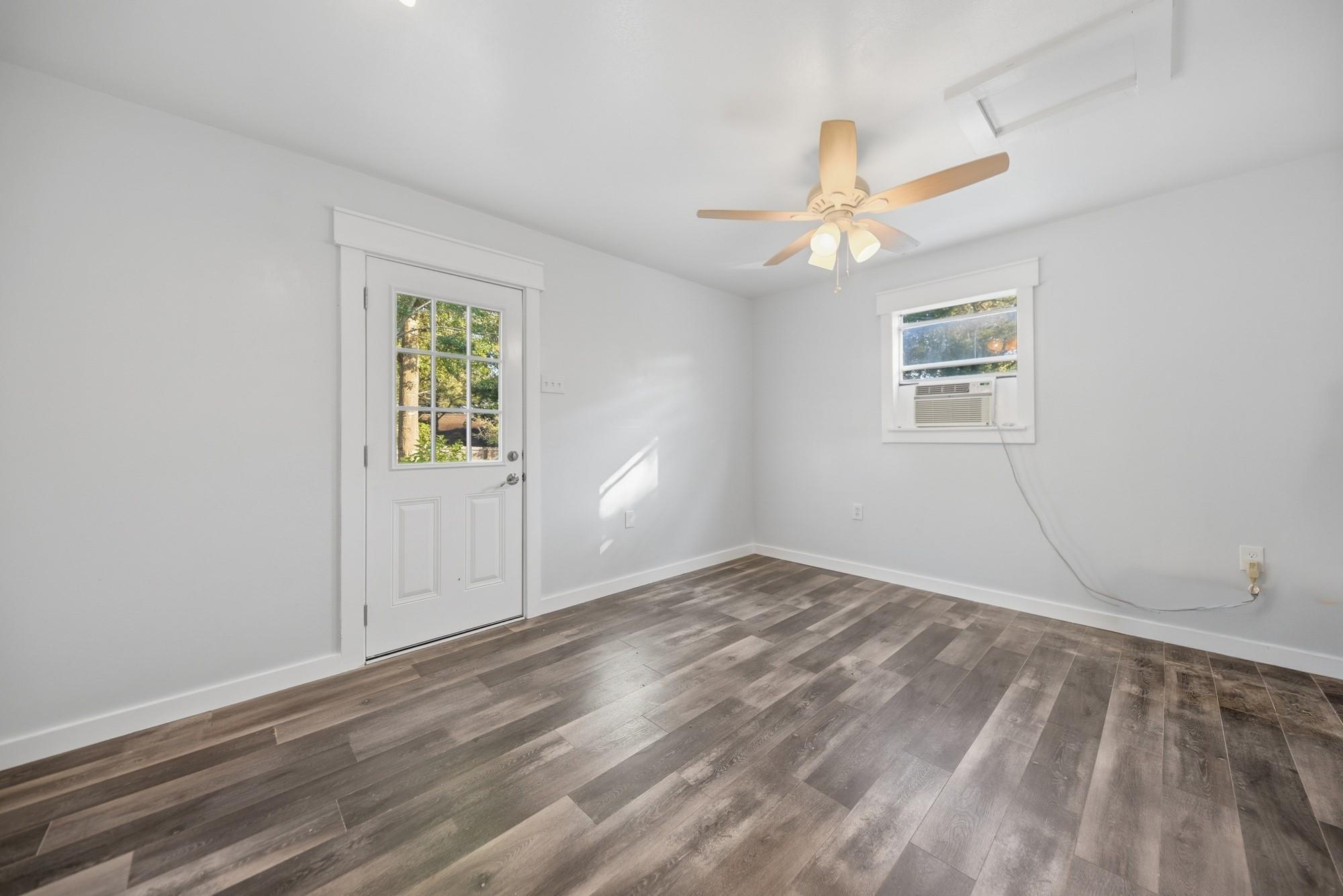 9481 Lake Forest Circle Brenham TX 77833