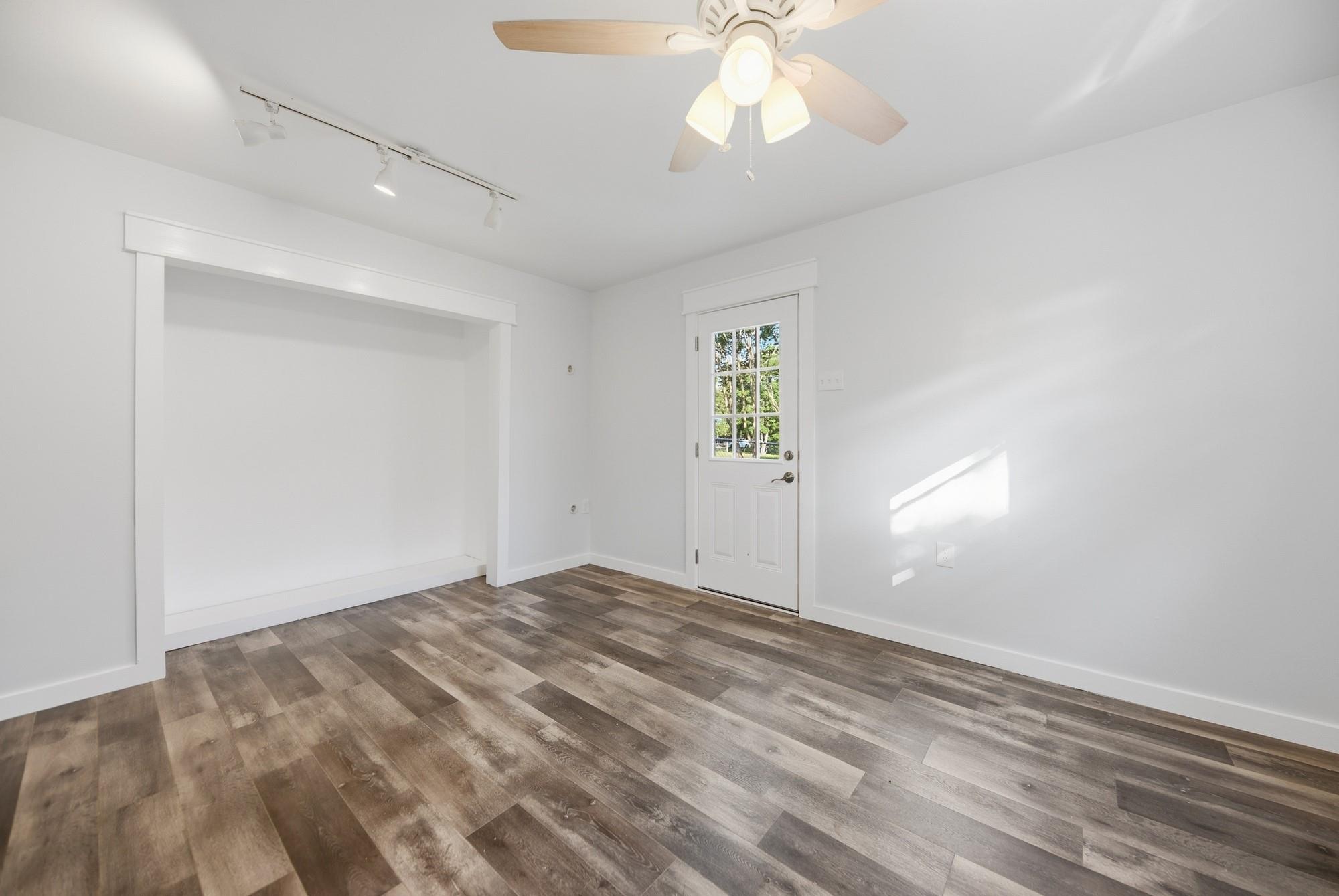 9481 Lake Forest Circle Brenham TX 77833