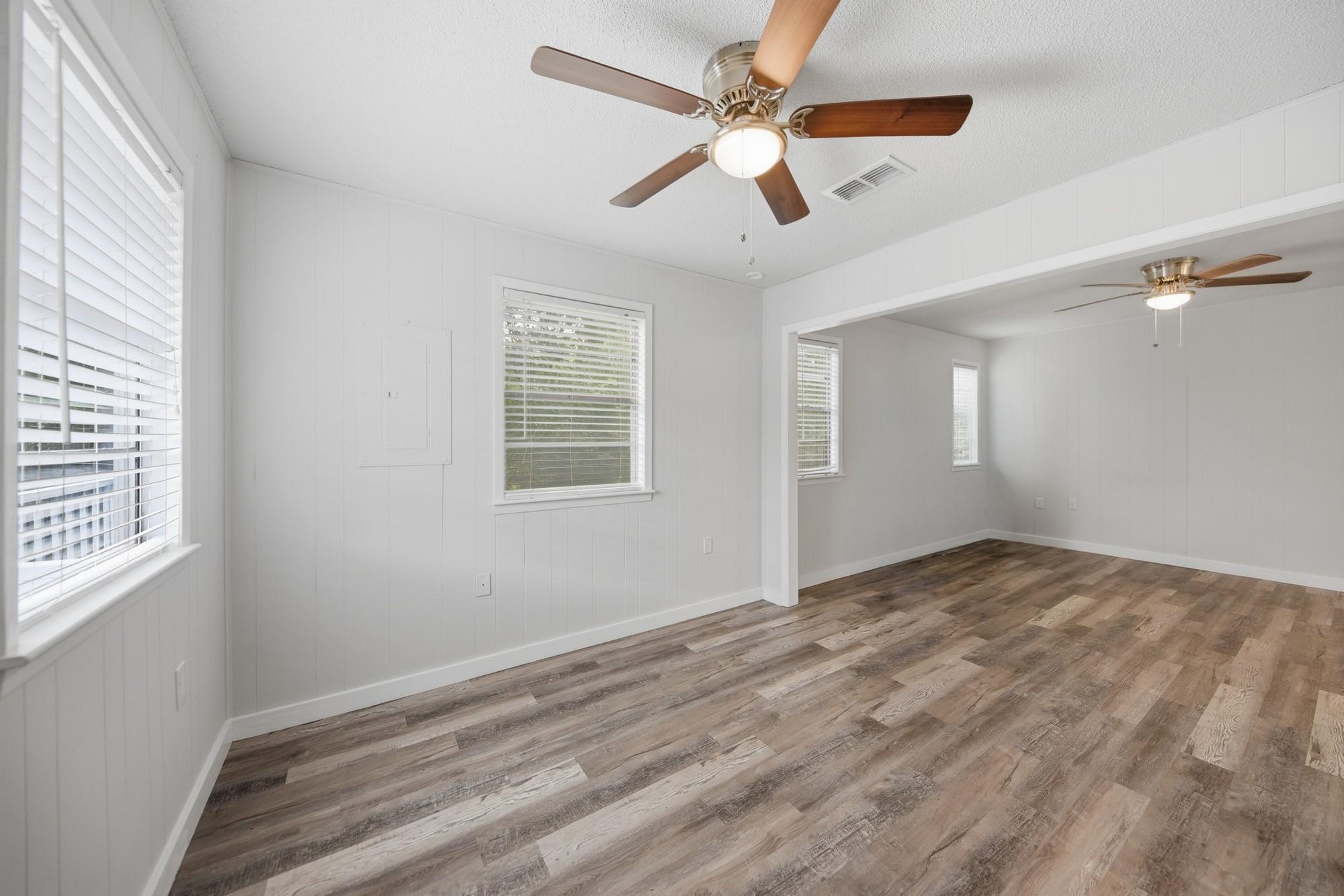 9481 Lake Forest Circle Brenham TX 77833