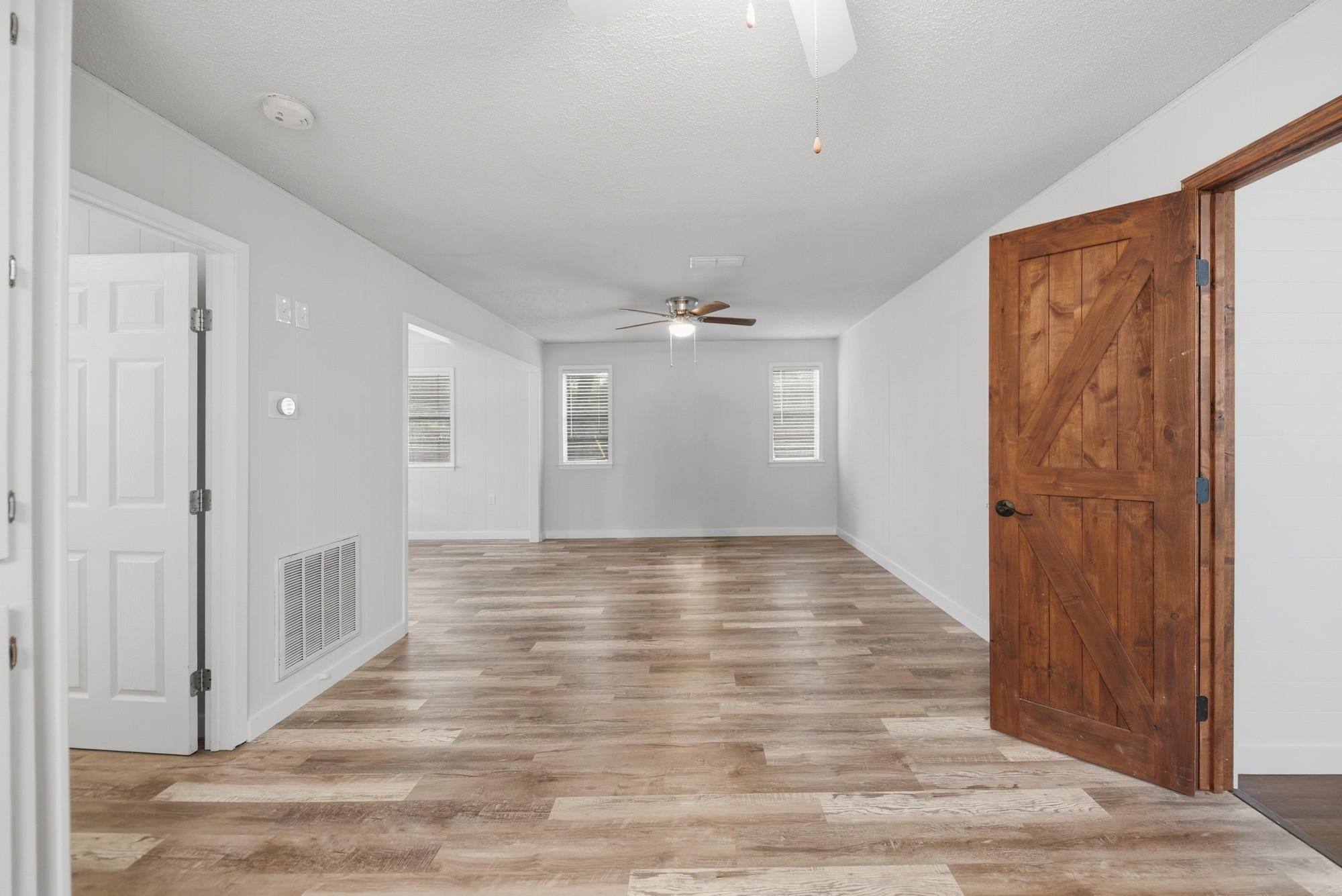 9481 Lake Forest Circle Brenham TX 77833
