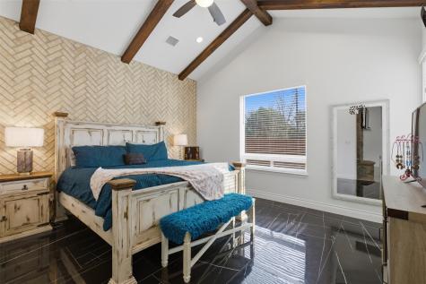 1905 S College Street Georgetown TX 78626