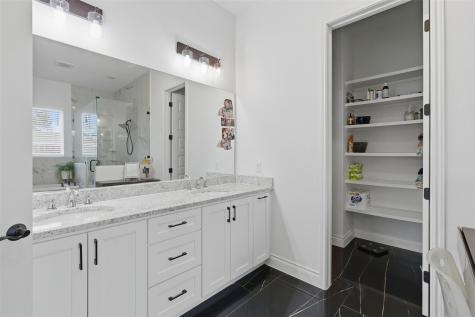 1905 S College Street Georgetown TX 78626