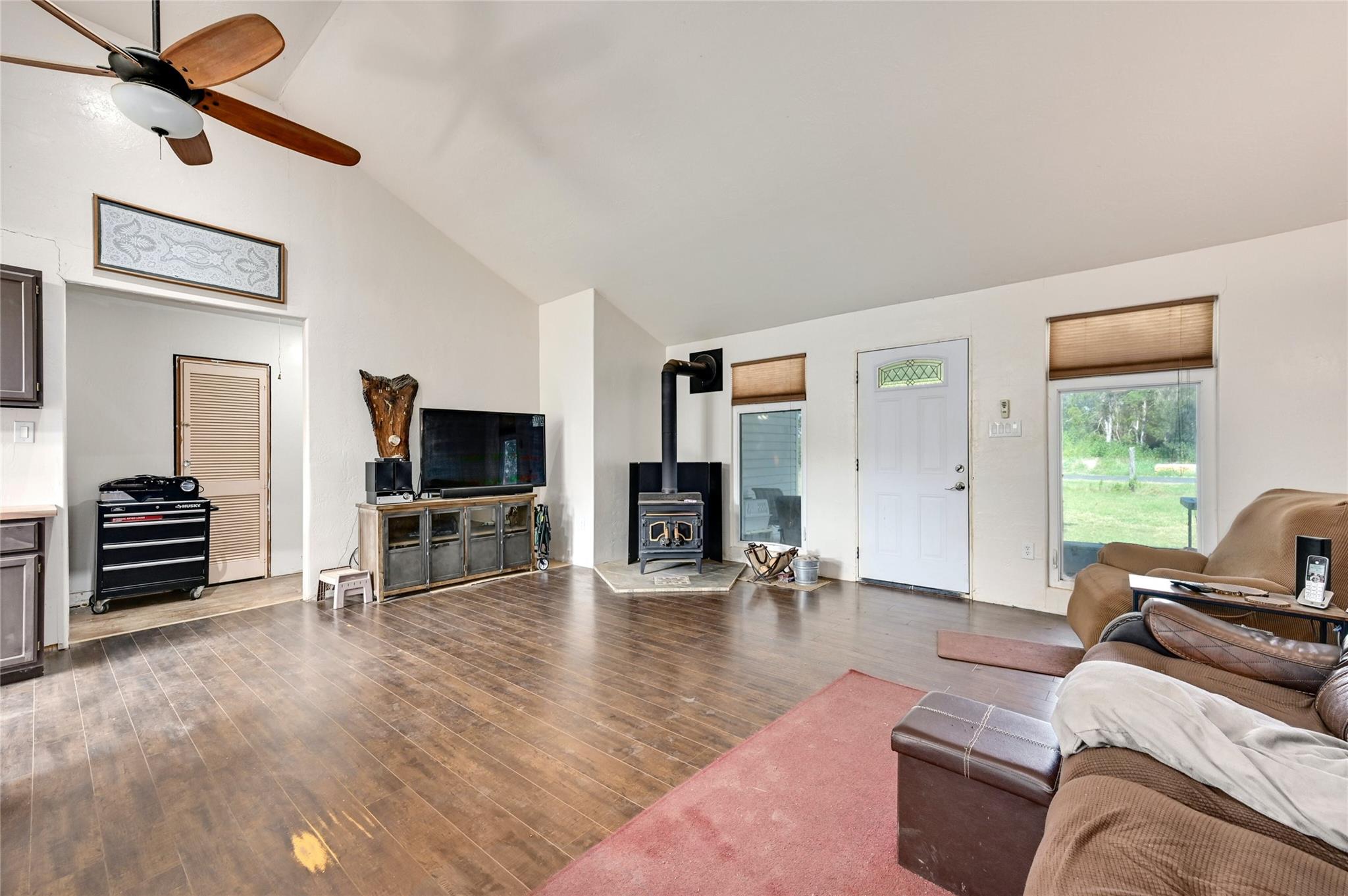 681 County Road 474 Elgin TX 78621