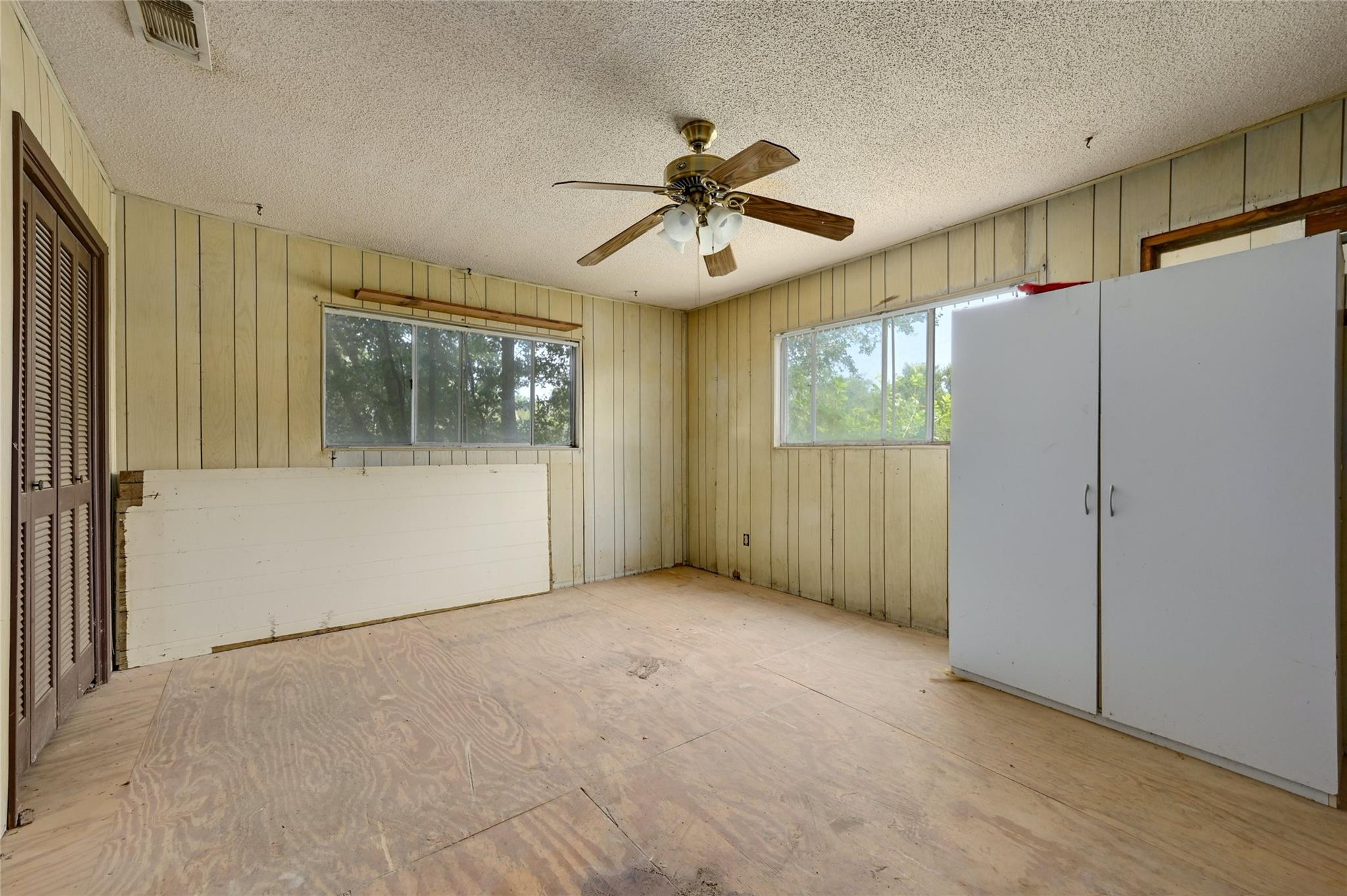 681 County Road 474 Elgin TX 78621