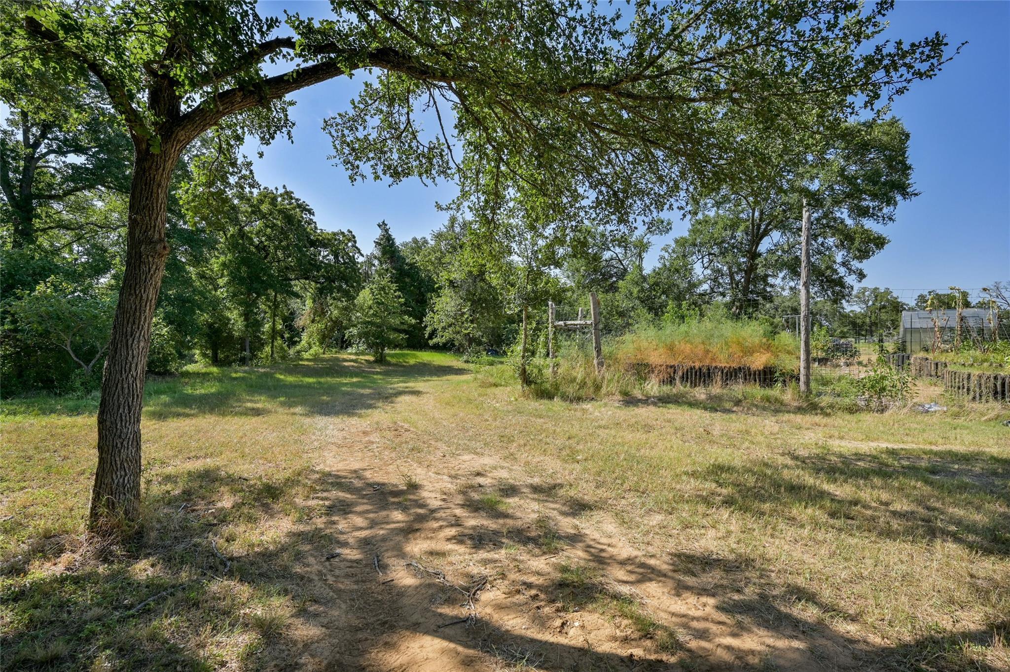 681 County Road 474 Elgin TX 78621