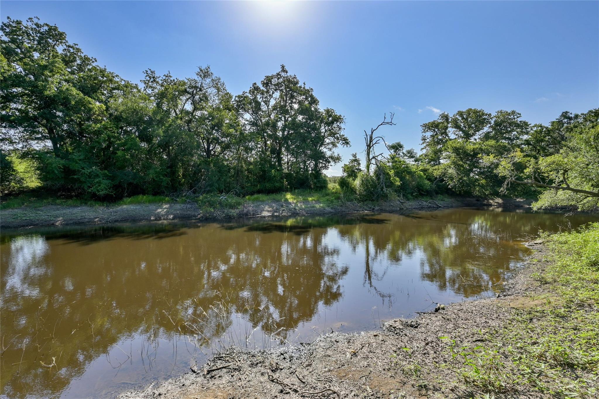 681 County Road 474 Elgin TX 78621