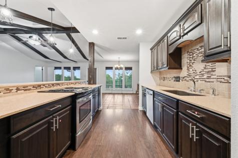 636 Galston Drive Spicewood TX 78669