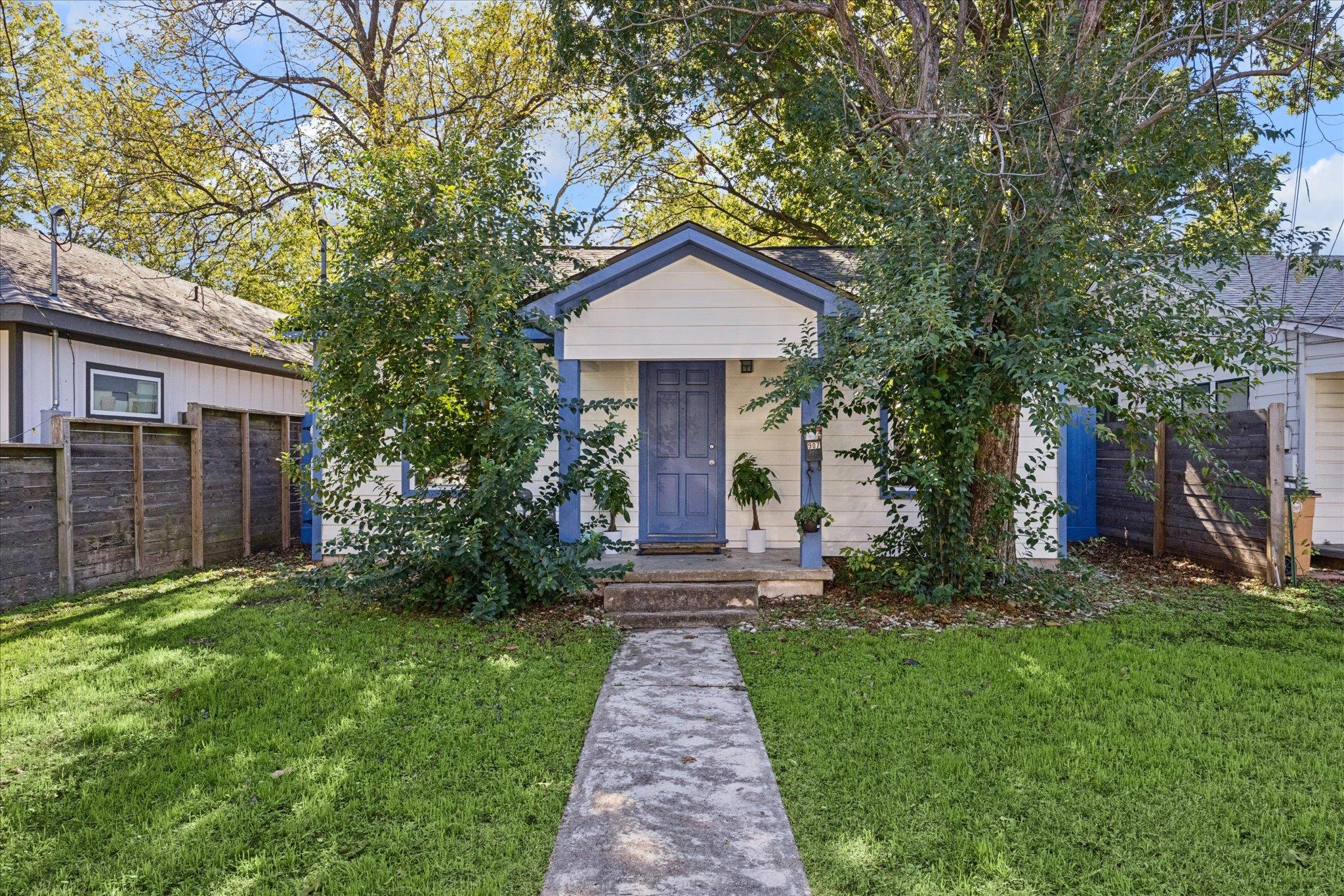 907 E 53rd Street Austin TX 78751