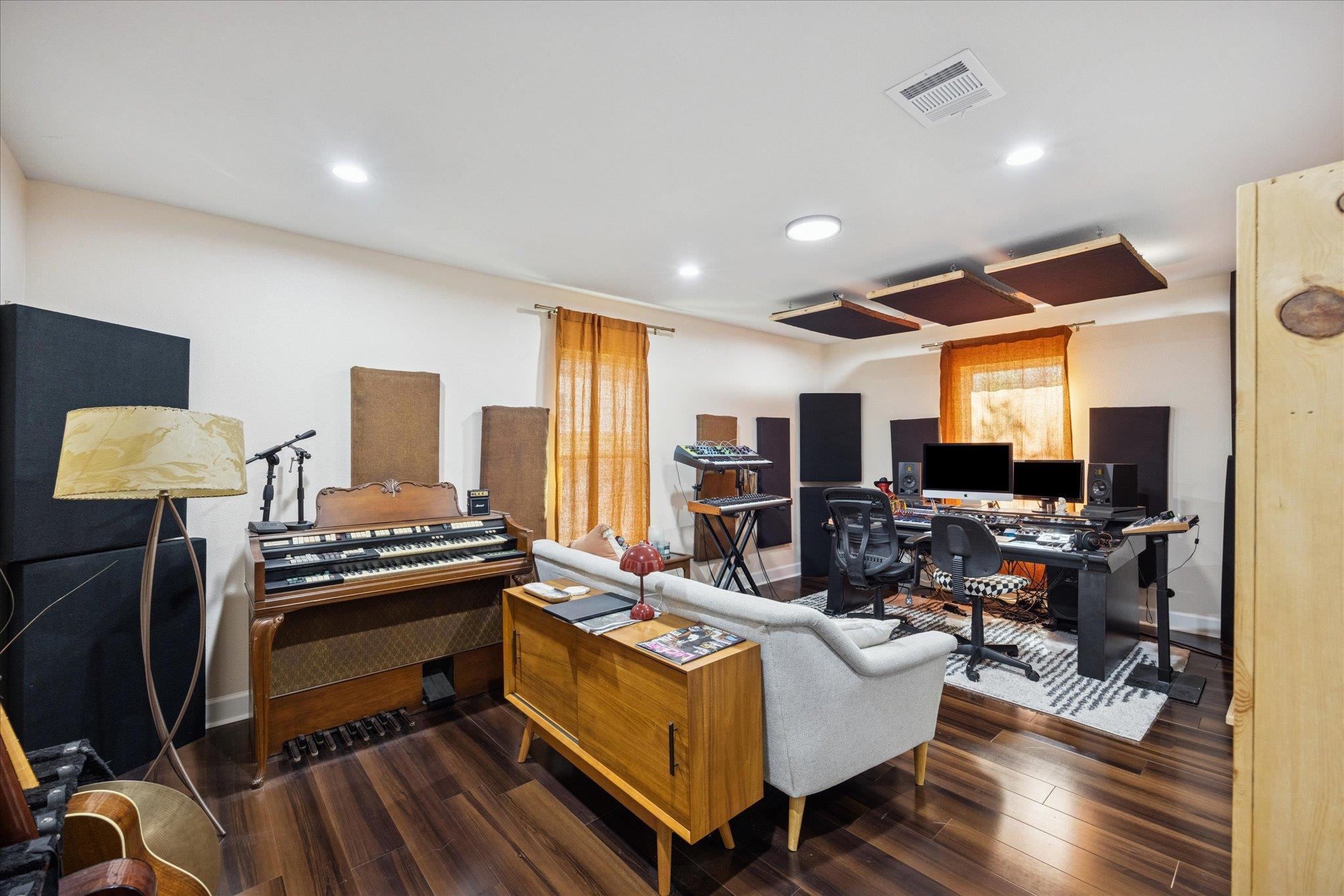 907 E 53rd Street Austin TX 78751