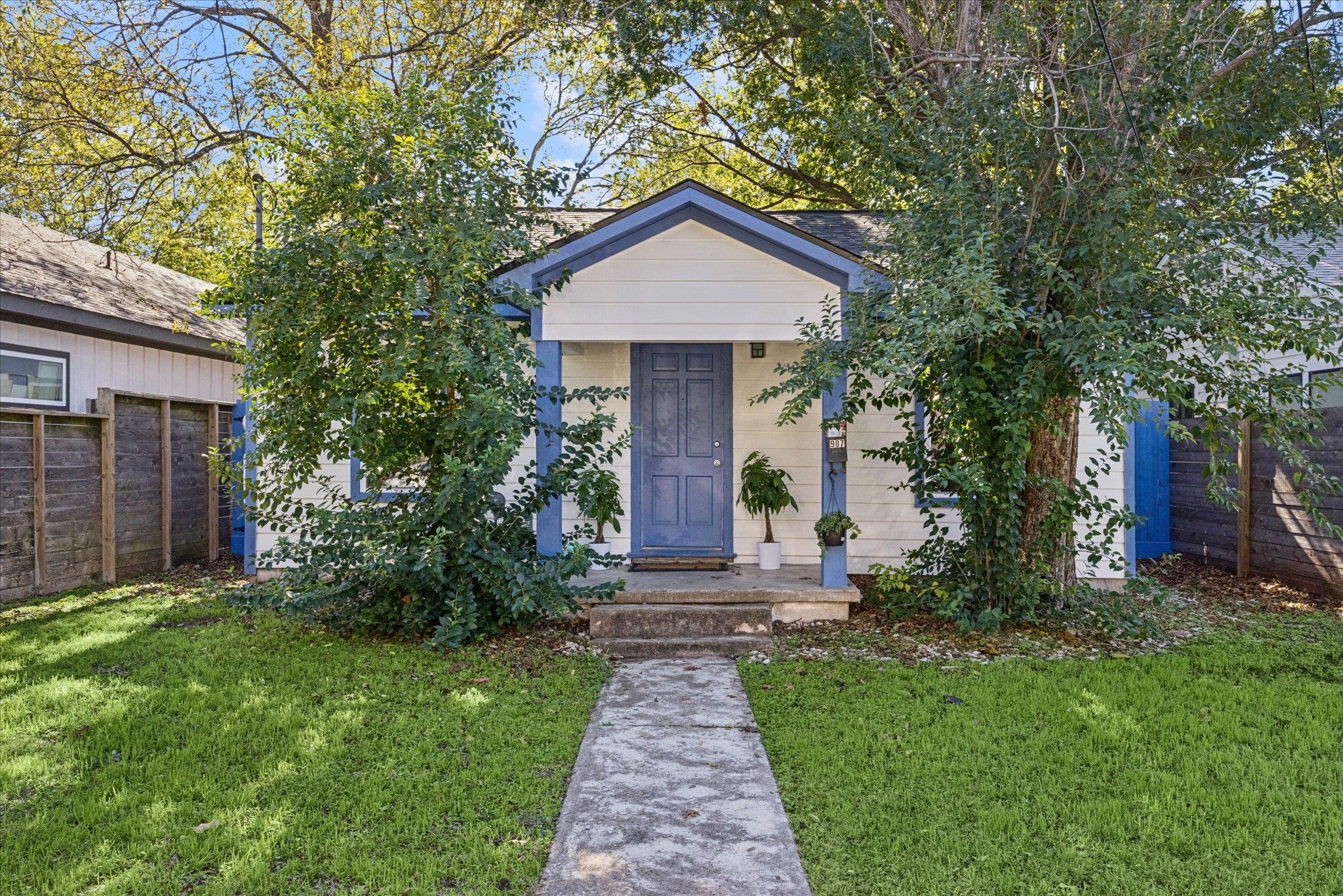 907 E 53rd Street Austin TX 78751