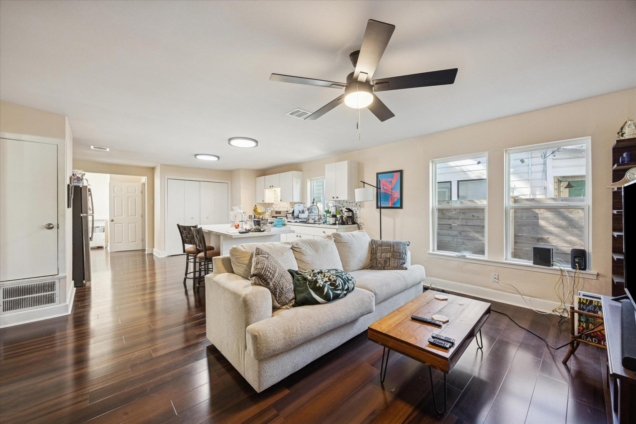 907 E 53rd Street Austin TX 78751