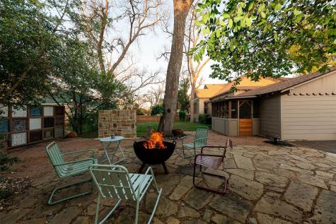 1202 Pecan Street Bastrop TX 78602