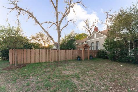1202 Pecan Street Bastrop TX 78602