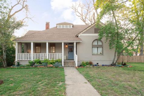 1202 Pecan Street Bastrop TX 78602
