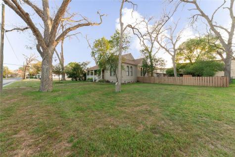 1202 Pecan Street Bastrop TX 78602