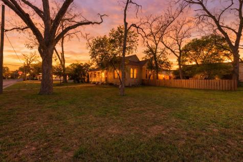 1202 Pecan Street Bastrop TX 78602