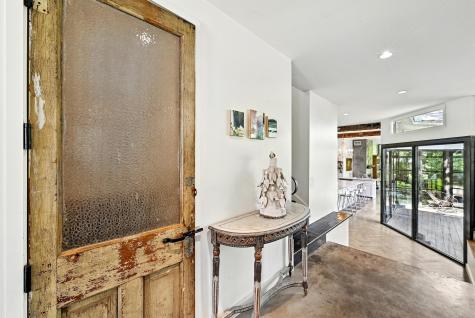 1700 S 6th Street Austin TX 78704