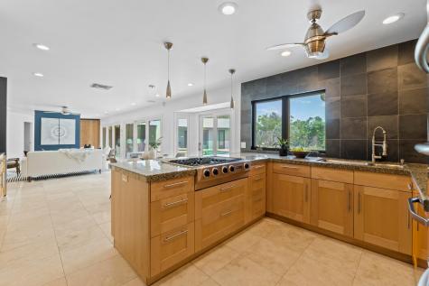 6947 Chinook Drive Austin TX 78736