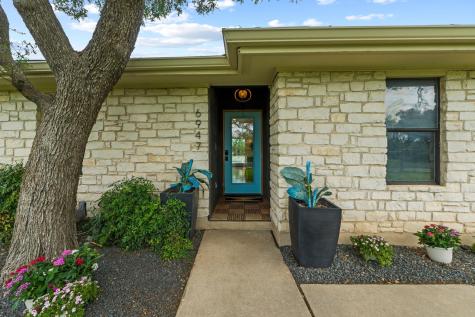 6947 Chinook Drive Austin TX 78736
