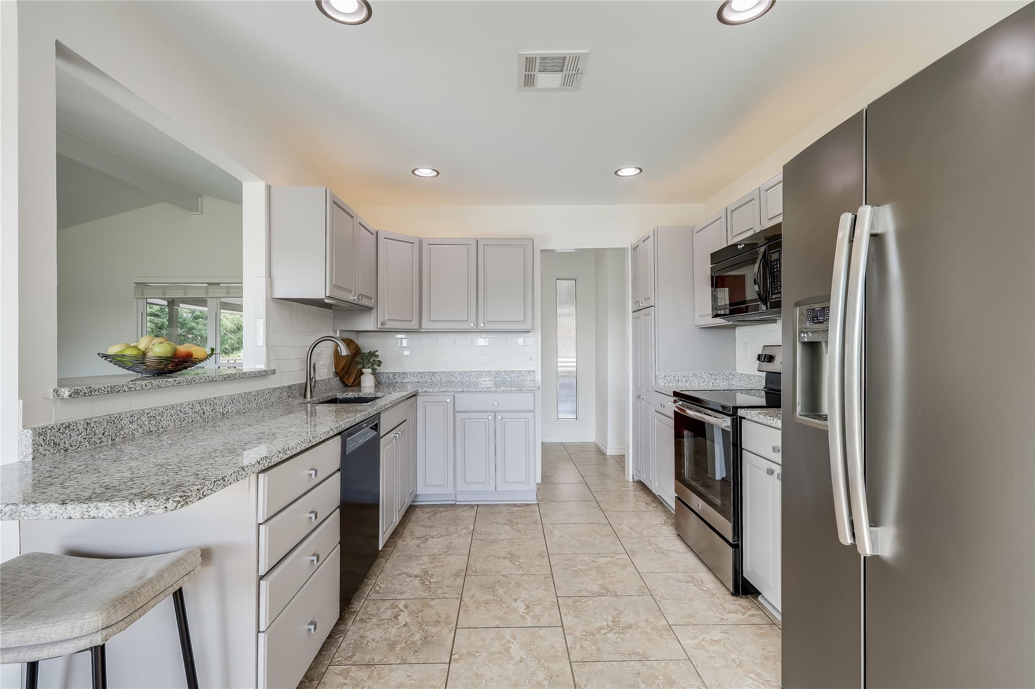2802 Douglas Cove Lago Vista TX 78645