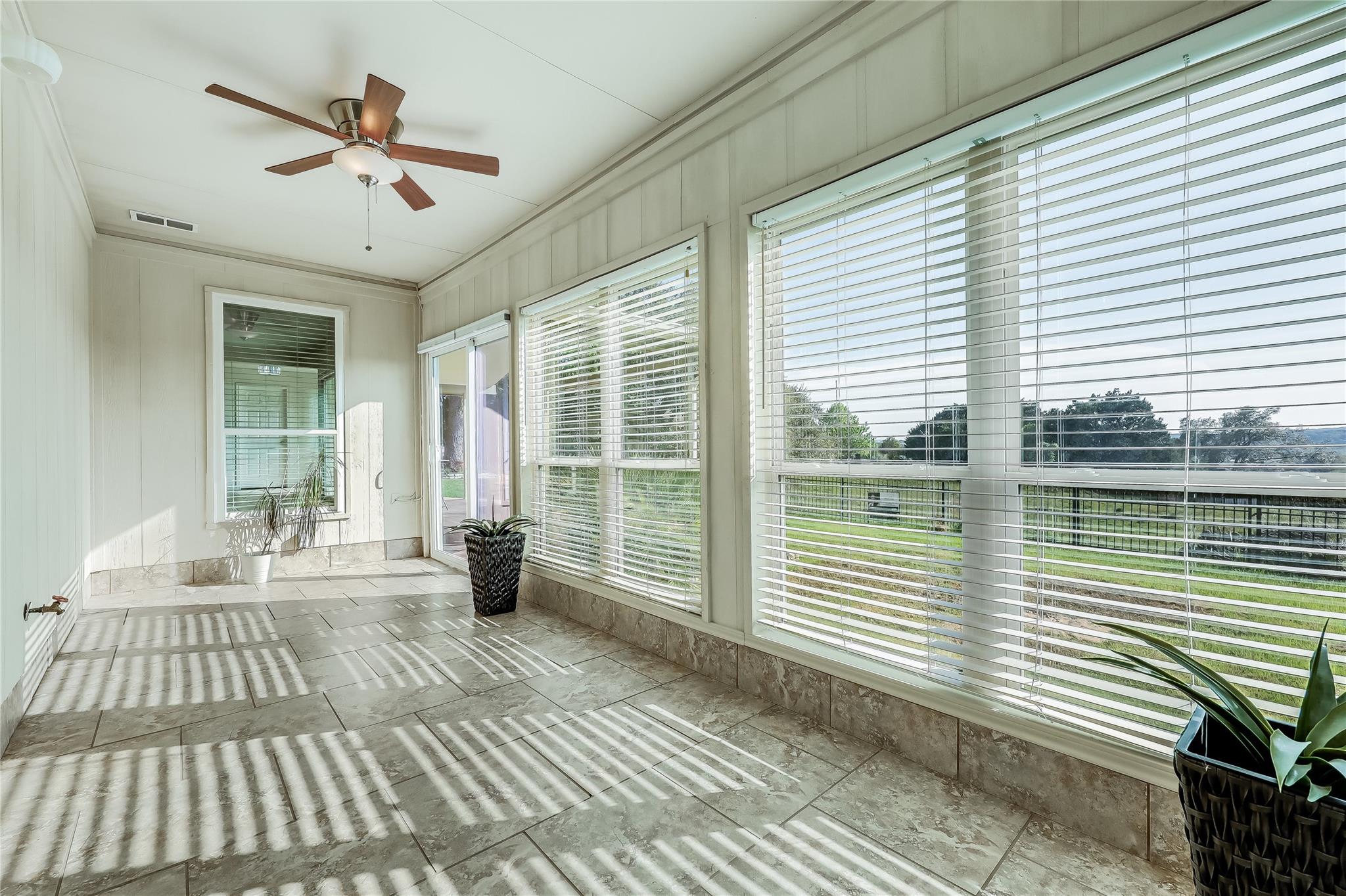 2802 Douglas Cove Lago Vista TX 78645