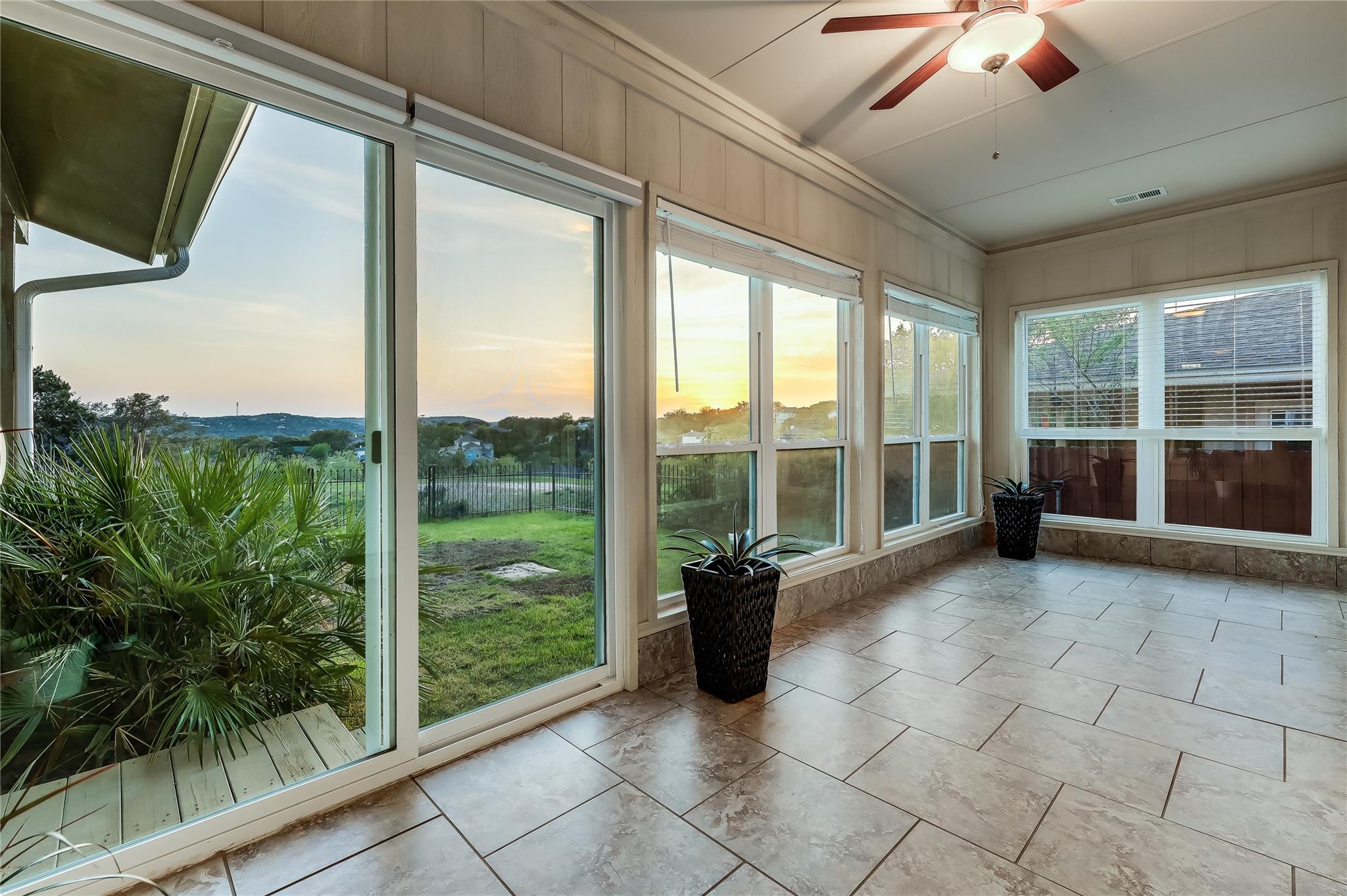 2802 Douglas Cove Lago Vista TX 78645