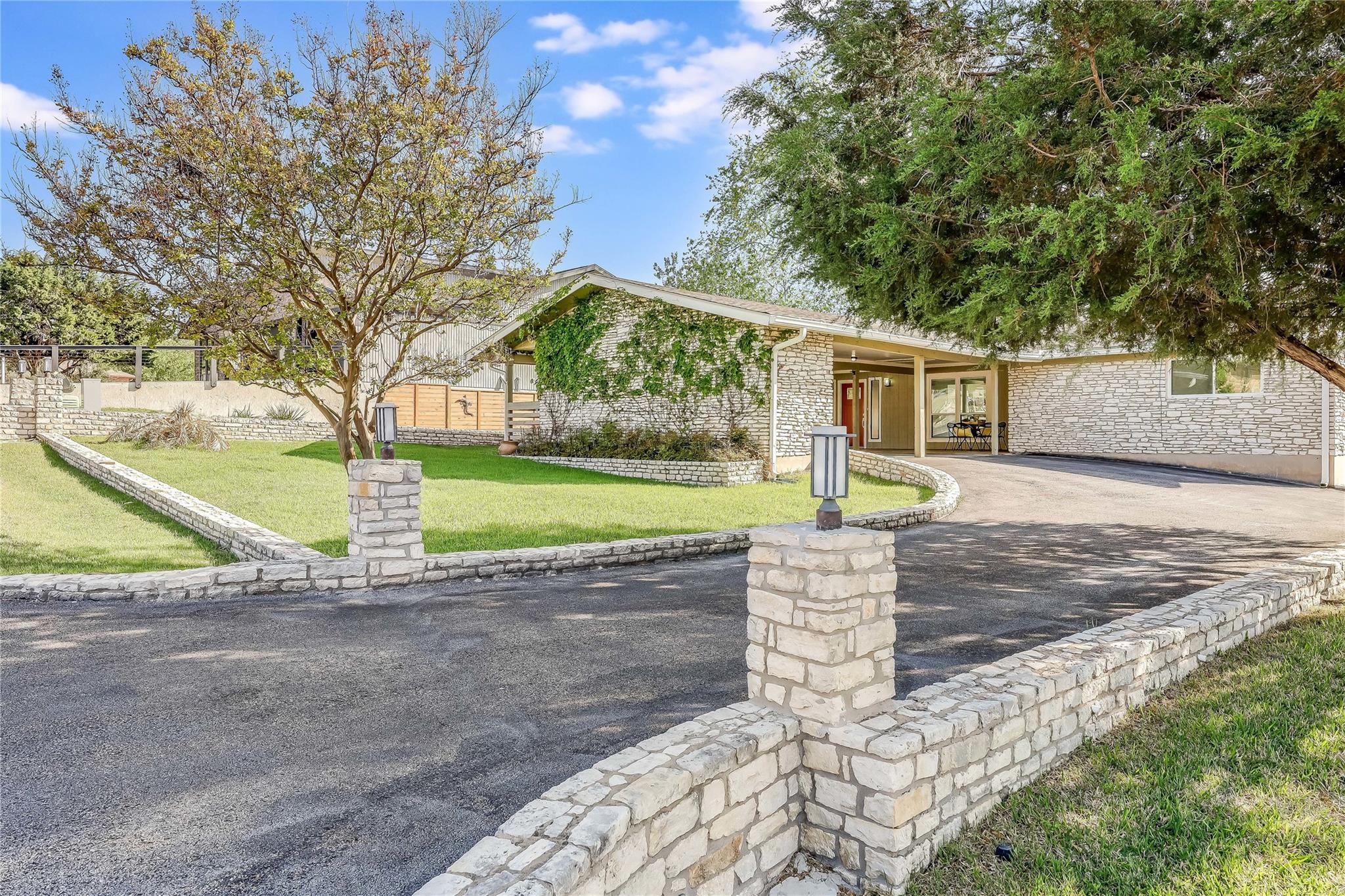 2802 Douglas Cove Lago Vista TX 78645