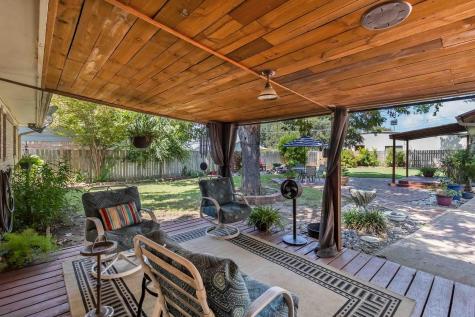 105 Jones Street Bastrop TX 78602