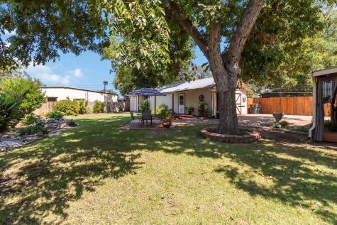 105 Jones Street Bastrop TX 78602