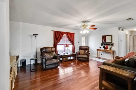 105 Jones Street Bastrop TX 78602