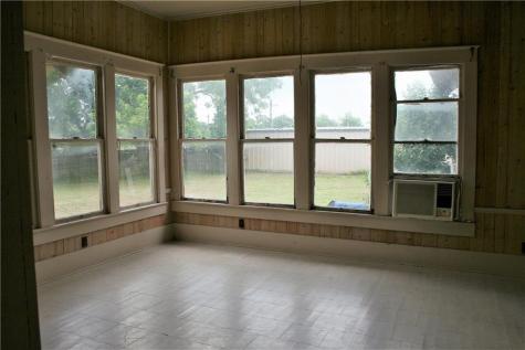 422 W North Main Street Flatonia TX 78941
