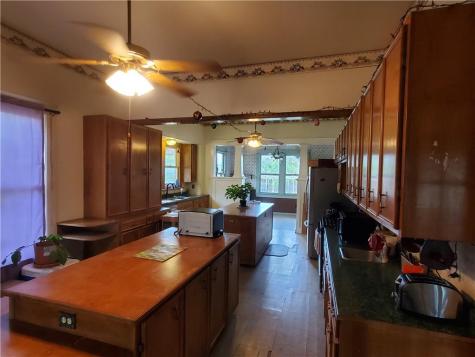 422 W North Main Street Flatonia TX 78941
