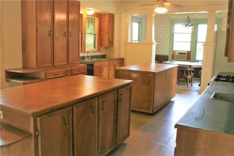 422 W North Main Street Flatonia TX 78941