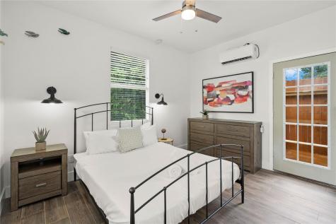 2106 Kenwood Avenue Austin TX 78704