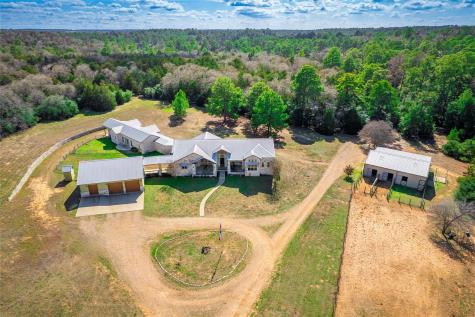 335 La Reata Trail Smithville TX 78957