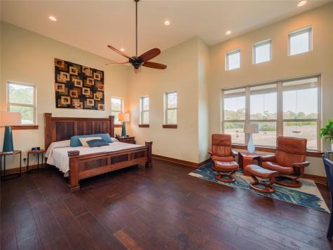 335 La Reata Trail Smithville TX 78957