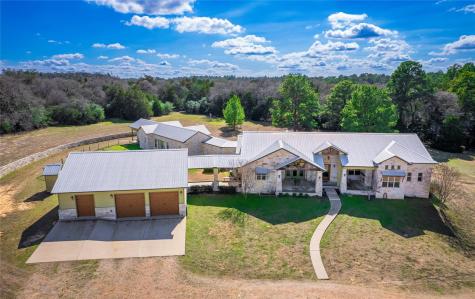 335 La Reata Trail Smithville TX 78957